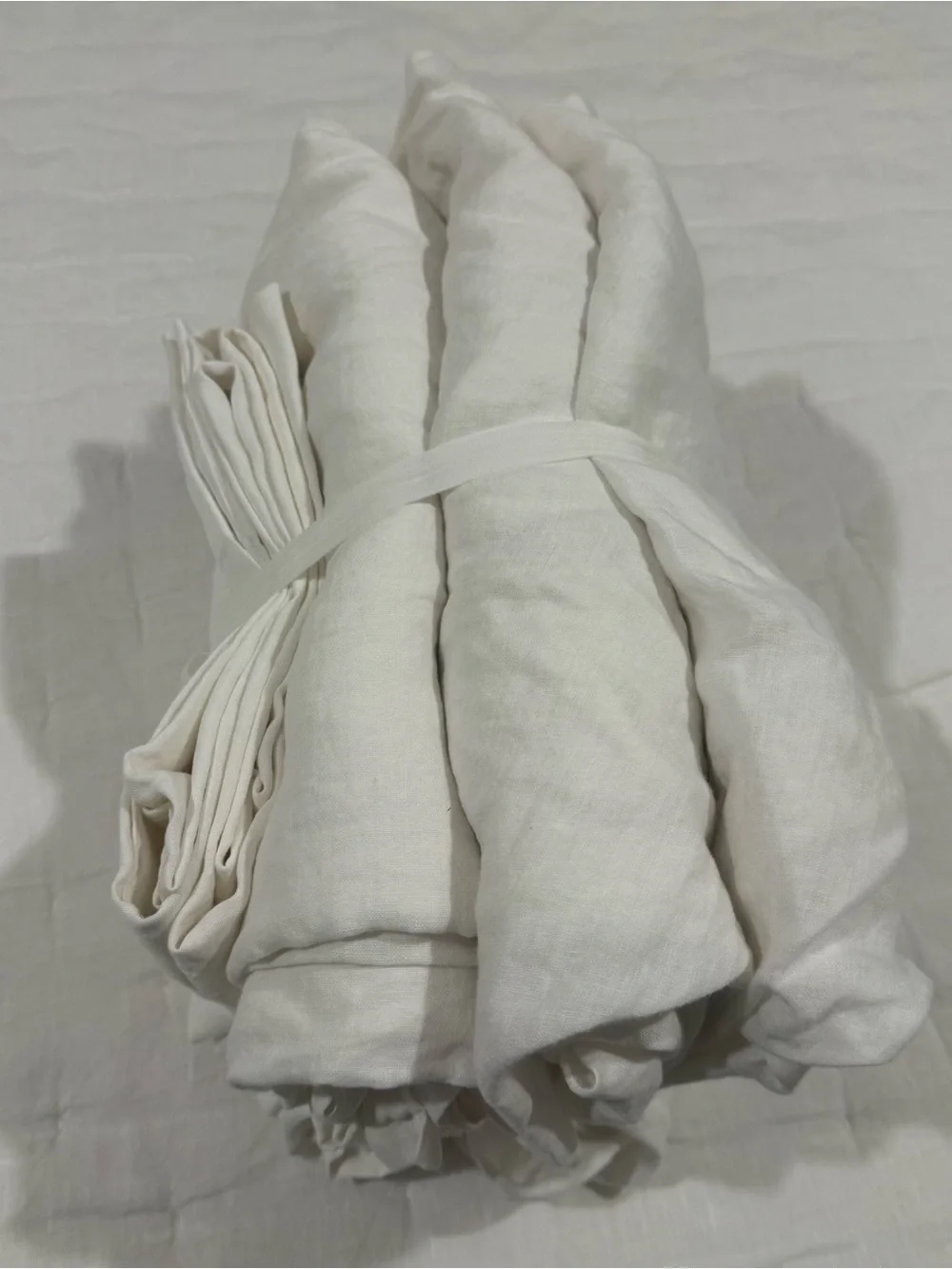 Quince European Linen Sheet Set 4-piece King MSRP $204 - White